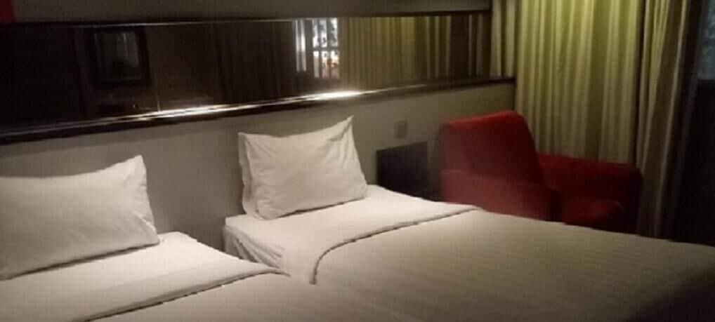 Cabin Hotel Jakarta Buitenkant foto