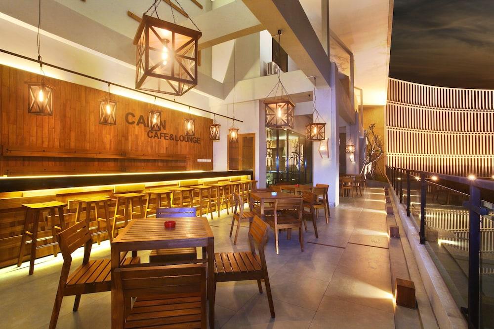 Cabin Hotel Jakarta Buitenkant foto