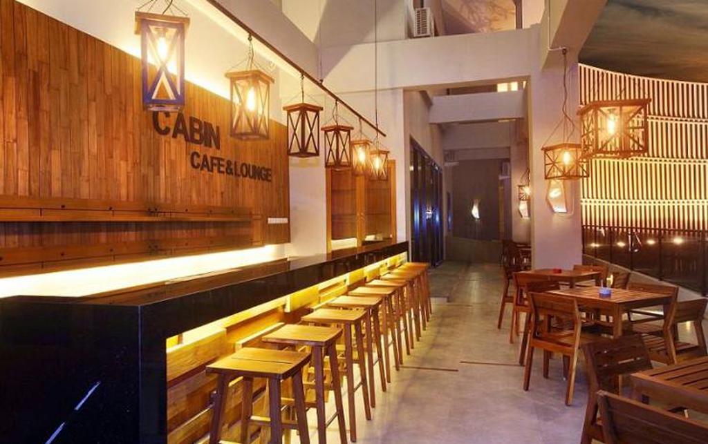 Cabin Hotel Jakarta Buitenkant foto