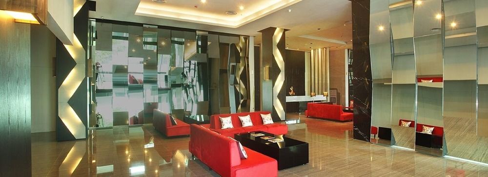 Cabin Hotel Jakarta Buitenkant foto