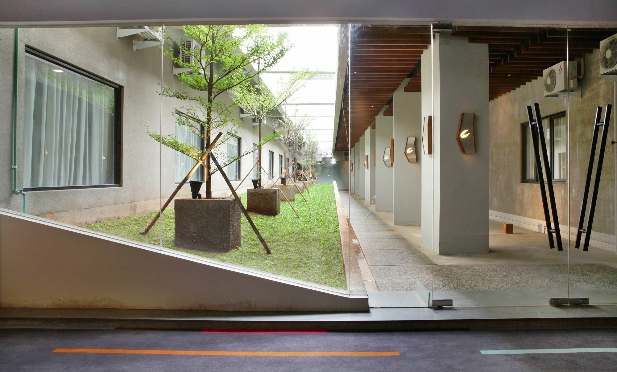 Cabin Hotel Jakarta Buitenkant foto