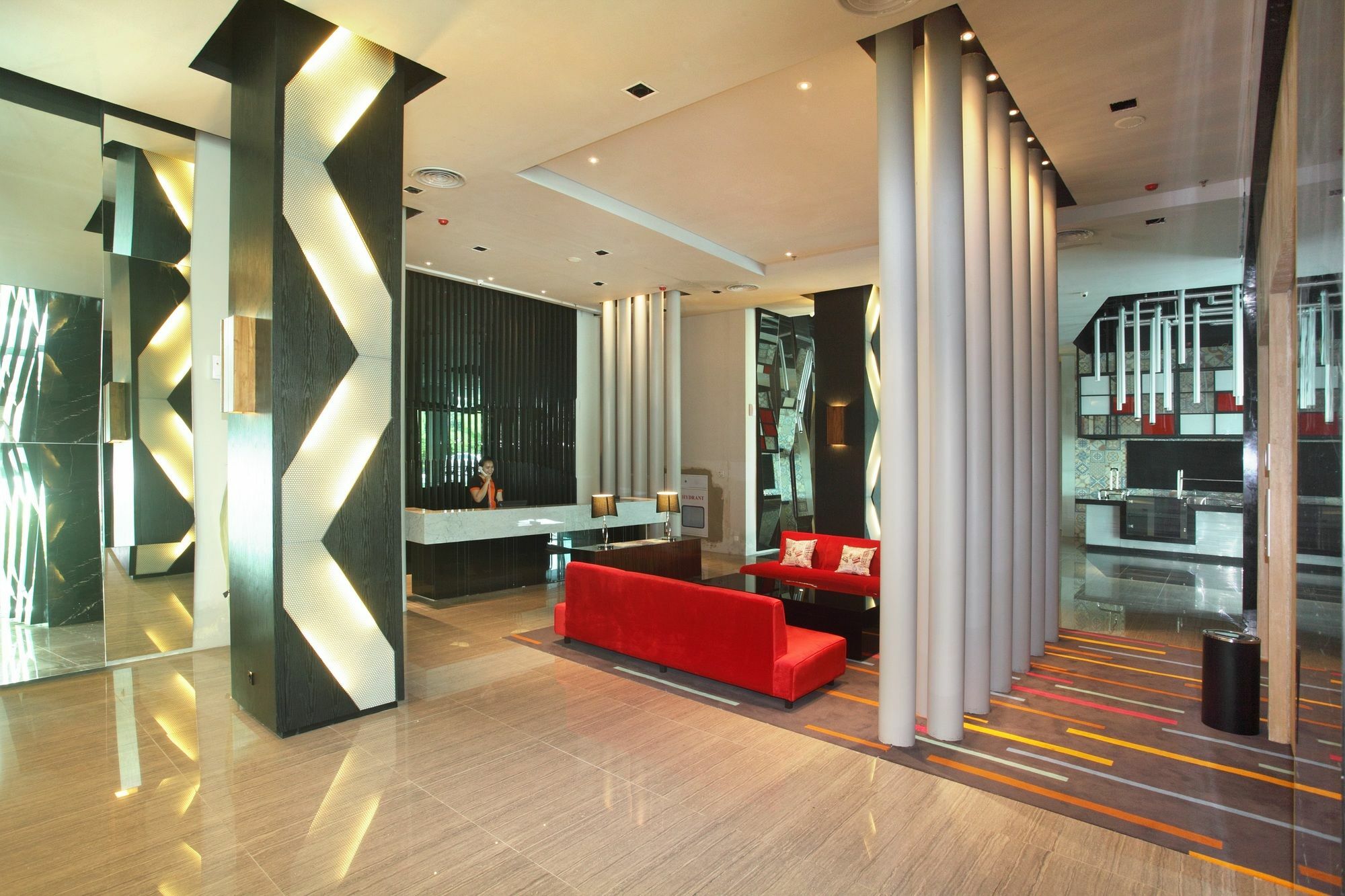 Cabin Hotel Jakarta Buitenkant foto