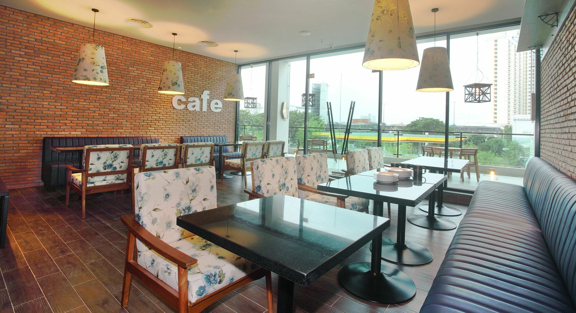 Cabin Hotel Jakarta Buitenkant foto